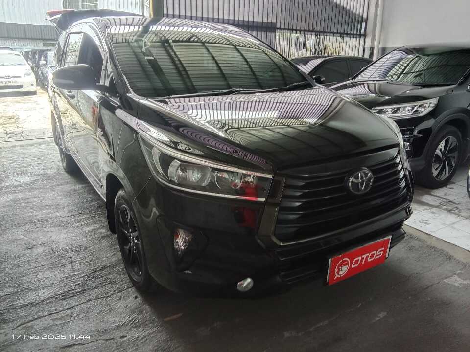 2017 Toyota Kijang Innova 2.0 G - Foto 1 dari 6