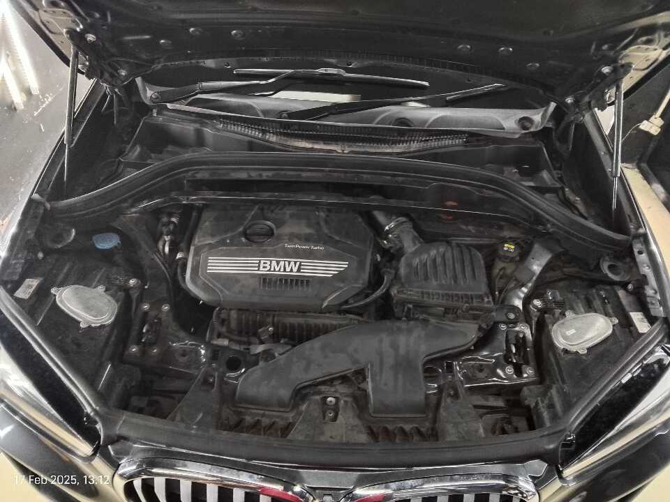 Foto Mobil Bekas Mesin BMW X1 1.5 Sdrive18i tahun 2019
