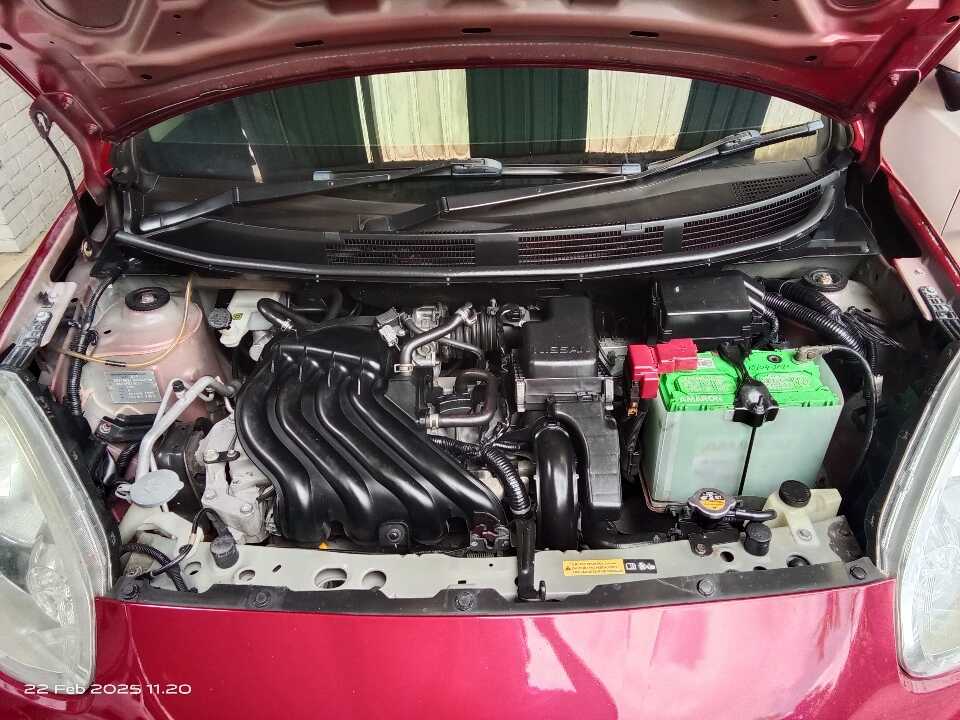 Foto Mobil Bekas Mesin Nissan March 1.5 tahun 2015