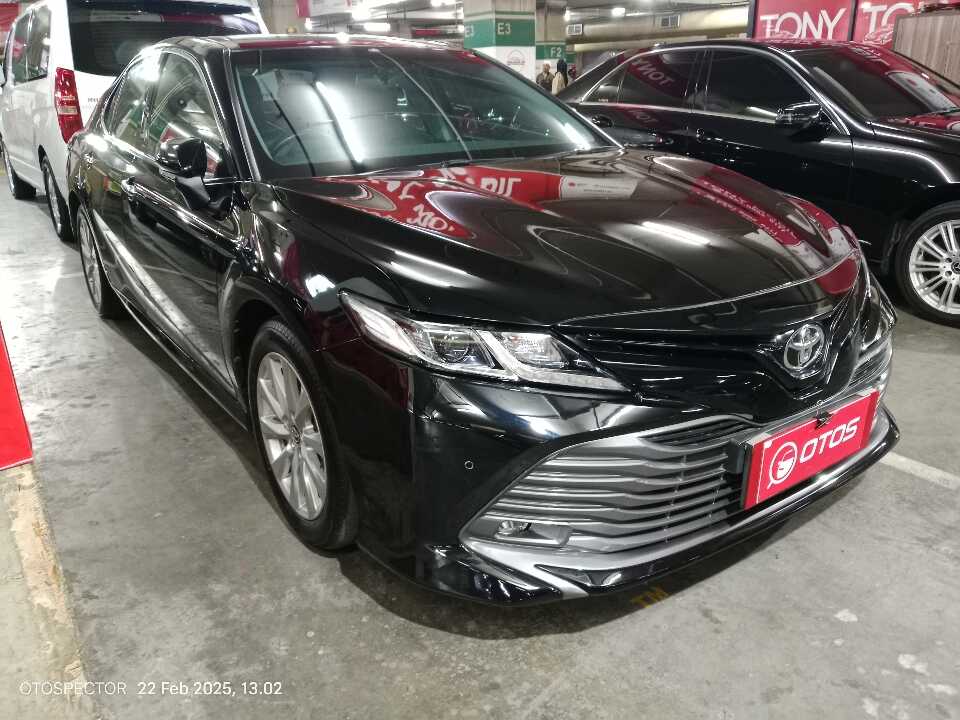 2019 Toyota Camry 2.5 V - Foto 1 dari 6