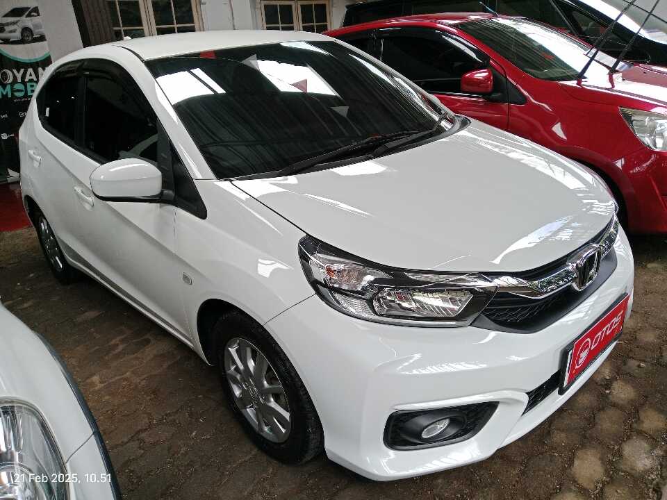 2019 Honda Brio 1.2 Satya E - Foto 1 dari 6