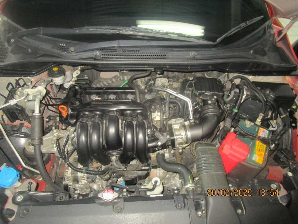 Foto Mobil Bekas Mesin Honda City 1.5 RS tahun 2021