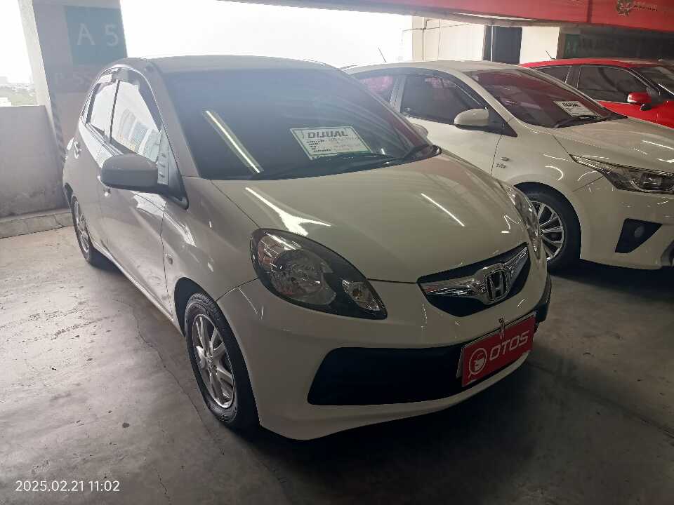 2013 Honda Brio 1.3 E - Foto 1 dari 6