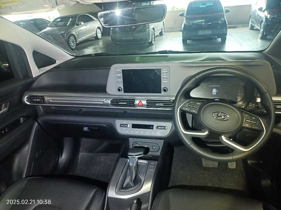 Foto Mobil Bekas Dashboard Hyundai Stargazer 1.5 Prime tahun 2023