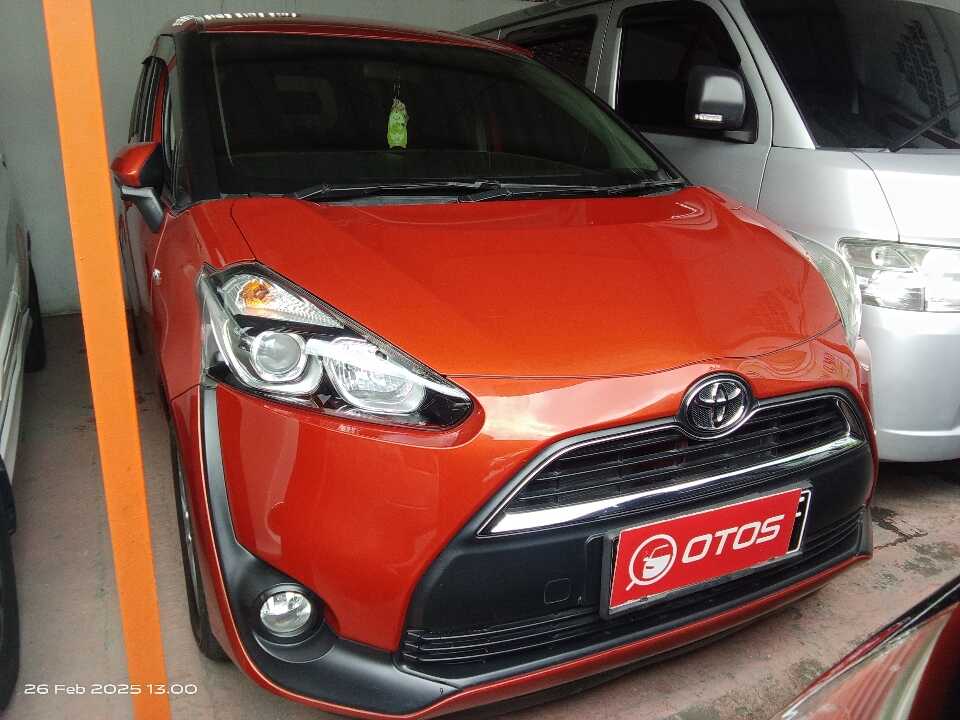 2016 Toyota Sienta 1.5 G - Foto 1 dari 6