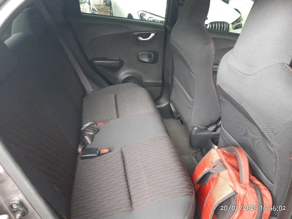 Foto Mobil Bekas Kabin Belakang Honda Brio 1.5 RS tahun 2017