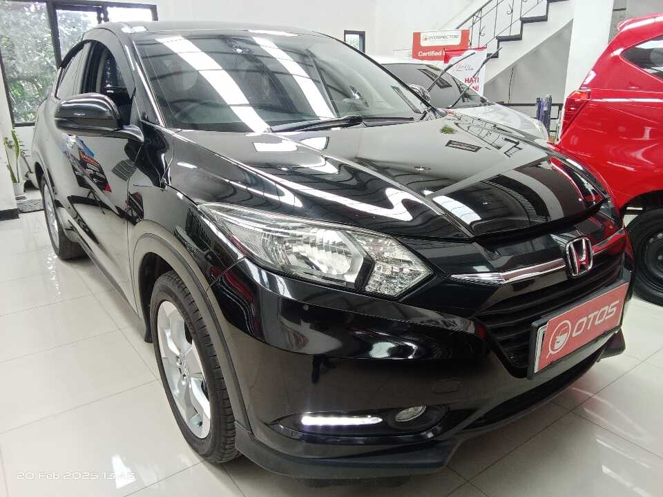 2017 Honda HR-V 1.5 E - Foto 1 dari 6