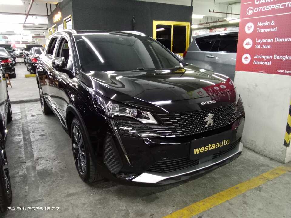 2021 Peugeot 5008 1.6 - Foto 1 dari 6