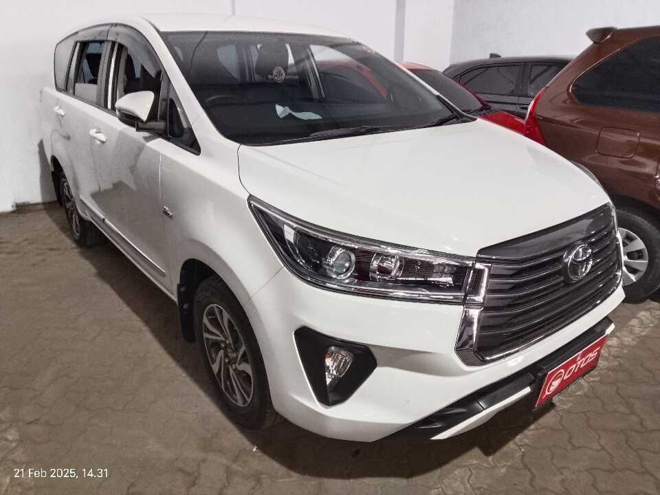 2021 Toyota Kijang Innova 2.0 V - Foto 1 dari 9
