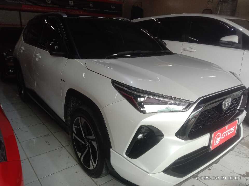 2023 Toyota Yaris Cross 1.5 S HV - Foto 1 dari 6