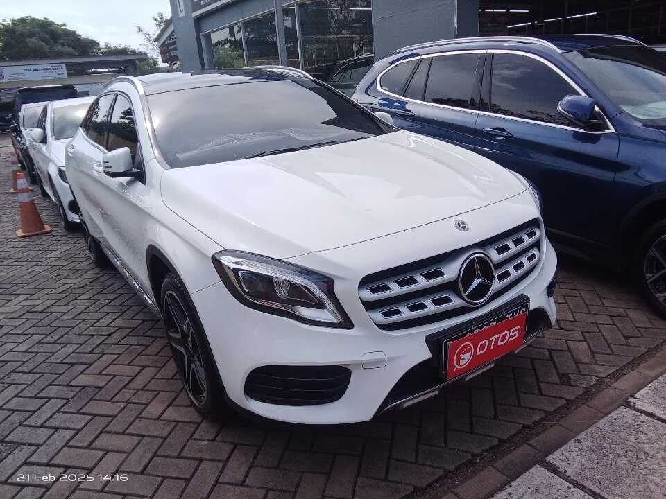 2018 Mercedes-Benz GLA200 1.6 - Foto 1 dari 6