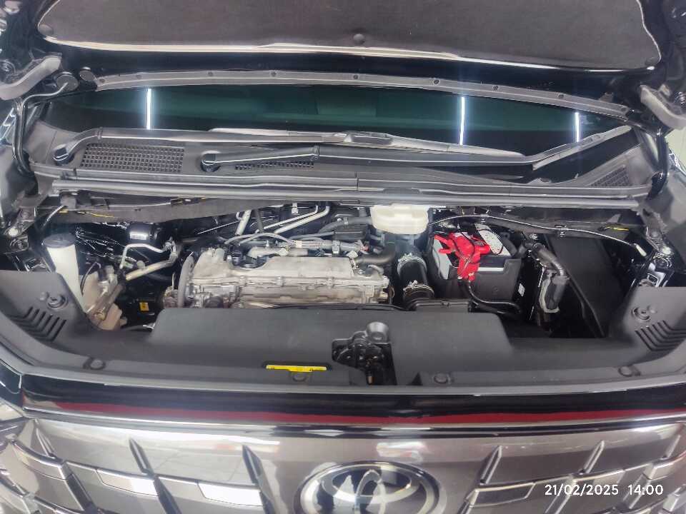 Foto Mobil Bekas Mesin Toyota Alphard 2.5 G tahun 2024