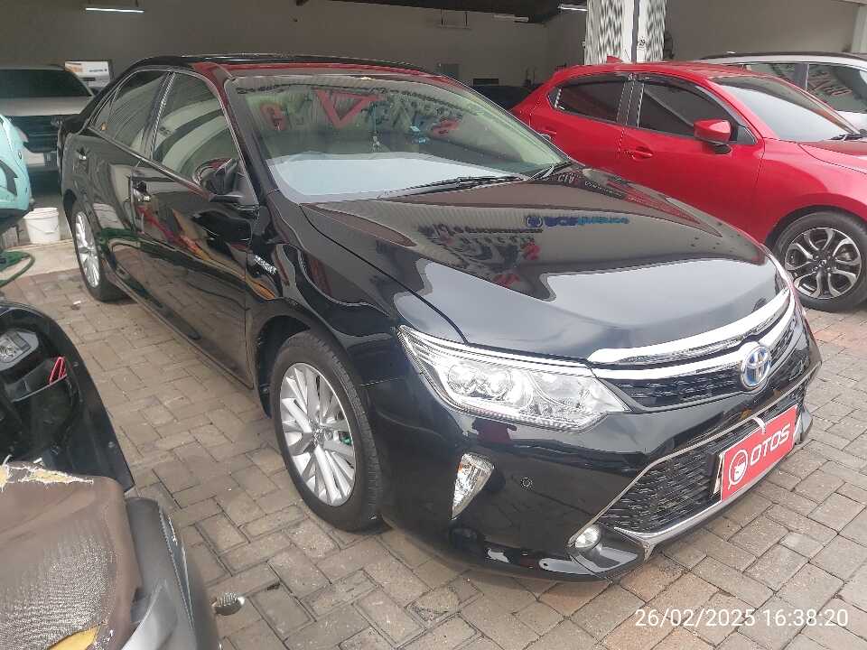 2017 Toyota Camry Hybrid 2.5 - Foto 1 dari 6