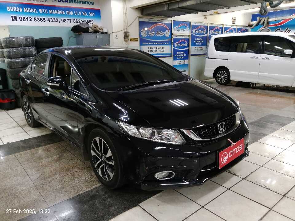 2015 Honda Civic 1.8 FB - Foto 1 dari 6