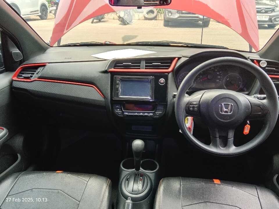 Foto Mobil Bekas Dashboard Honda Brio 1.2 RS tahun 2021