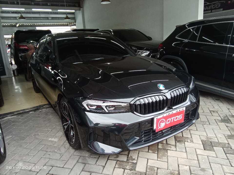 2023 BMW 330i 2.0 - Foto 1 dari 6