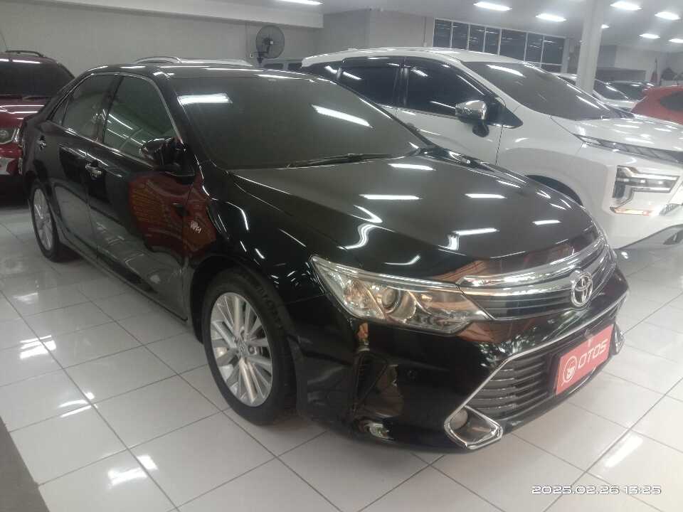 2016 Toyota Camry 2.5 V - Foto 1 dari 6