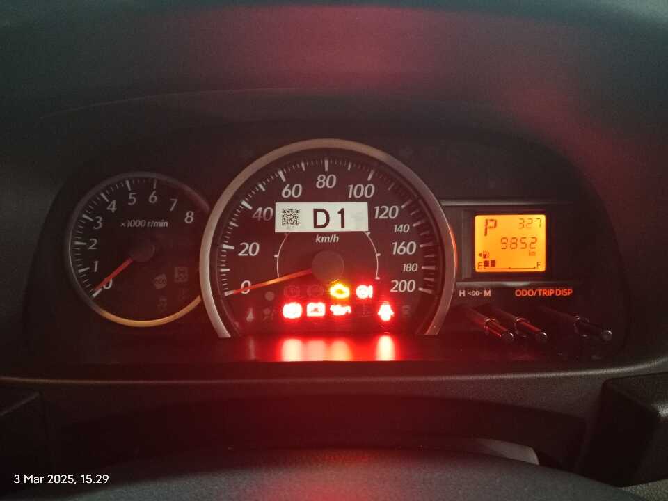 Foto Mobil Bekas Odometer Toyota Calya 1.2 G tahun 2023