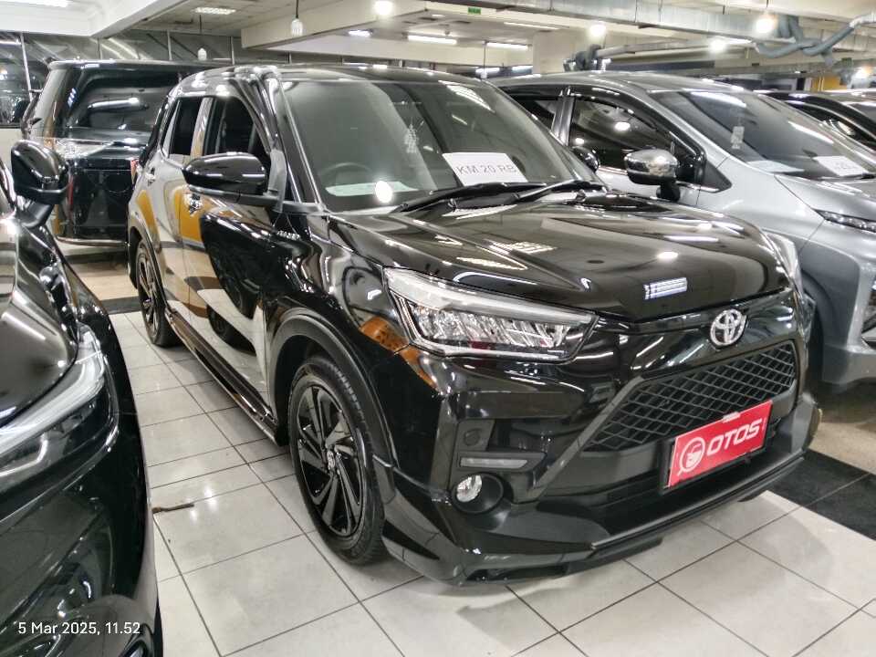2021 Toyota Raize 1.0 GR Sport - Foto 1 dari 6