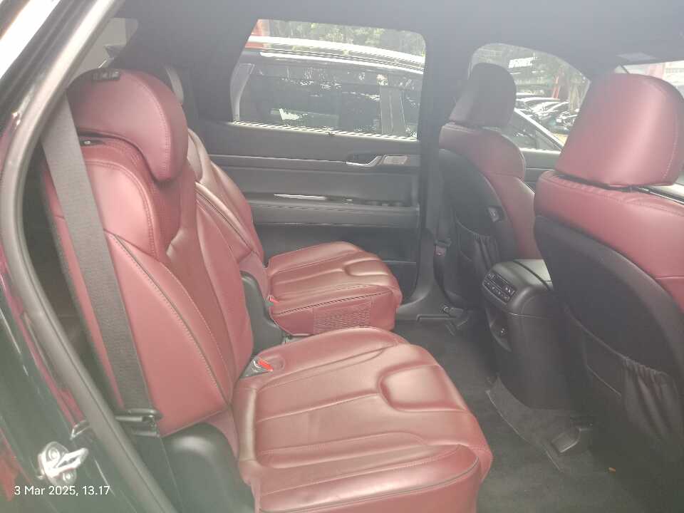 Foto Mobil Bekas Kabin Belakang Hyundai Palisade 2.2 tahun 2023