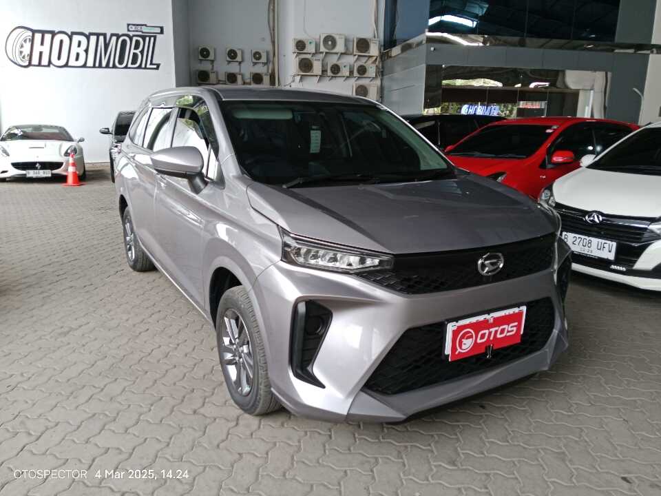 2022 Daihatsu Xenia 1.3 X - Foto 1 dari 9