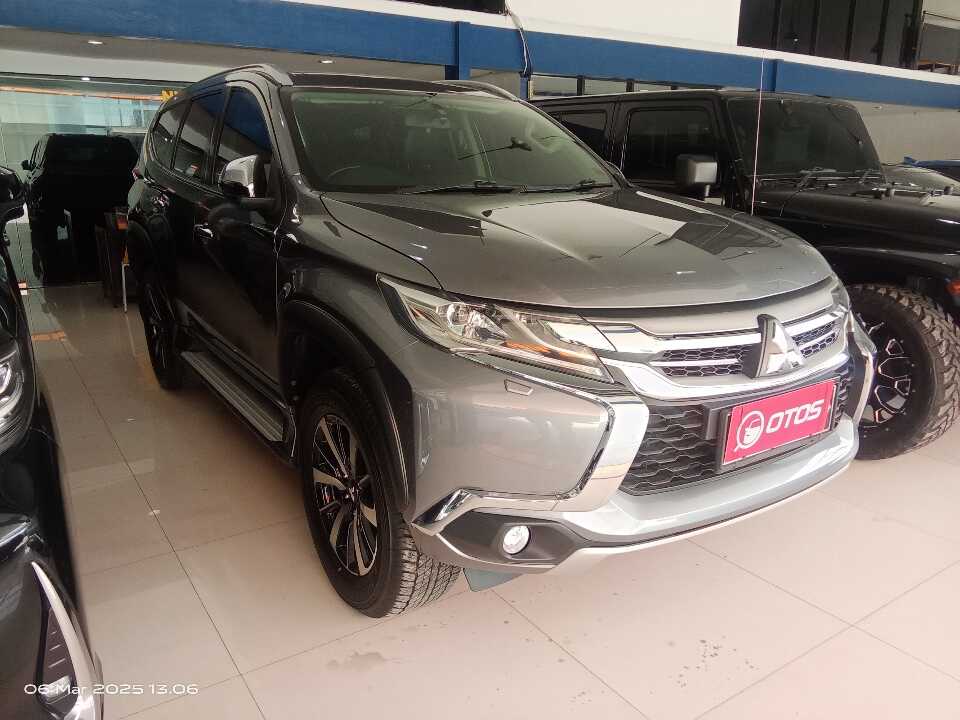 2017 Mitsubishi Pajero Sport 2.4 Dakar 4X2 - Foto 1 dari 6