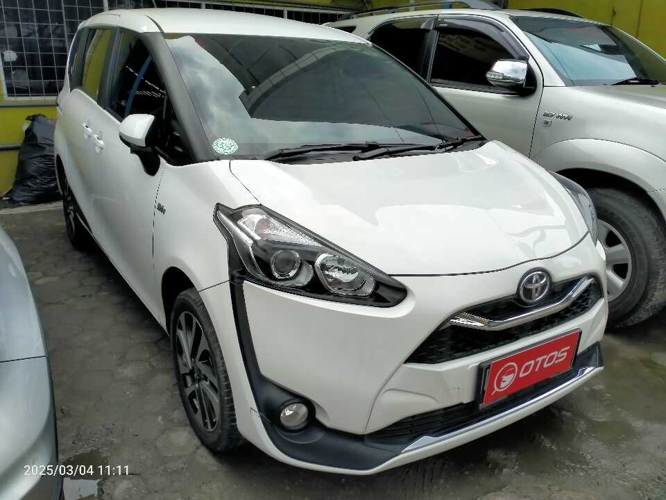 2021 Toyota Sienta 1.5 V - Foto 1 dari 6