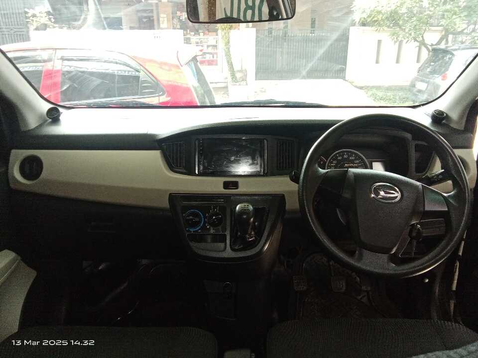 Foto Mobil Bekas Dashboard Daihatsu Sigra 1.0 M tahun 2019