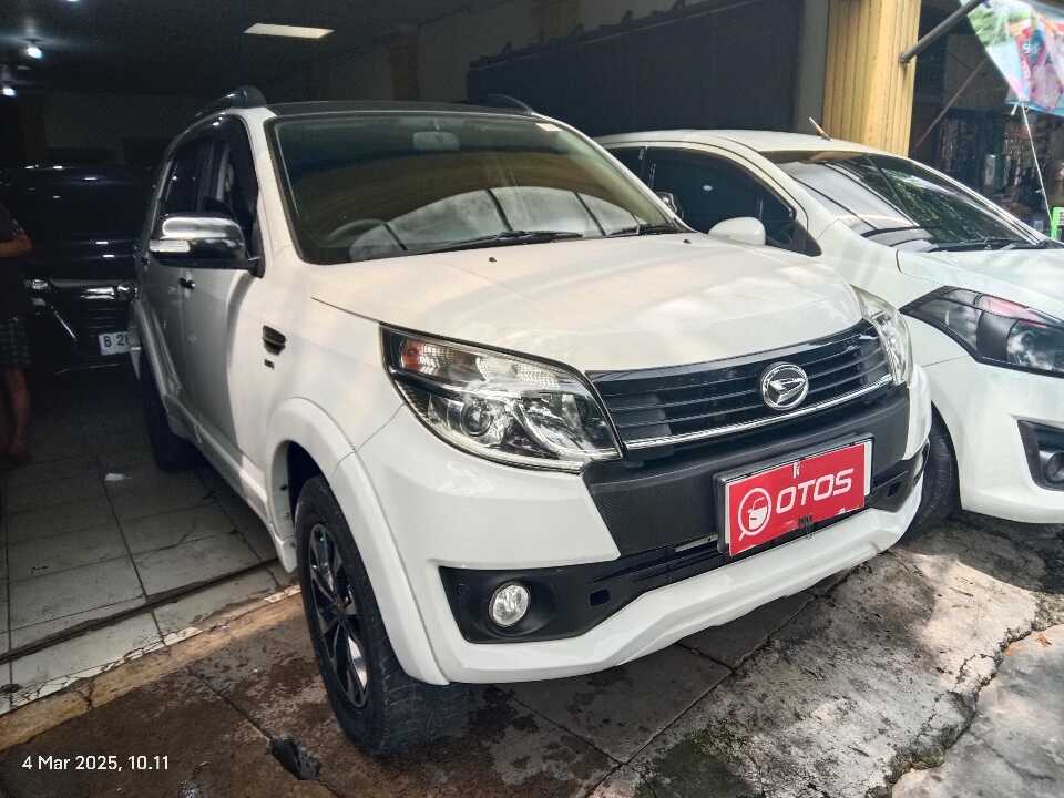2017 Daihatsu Terios 1.5 - Foto 1 dari 6
