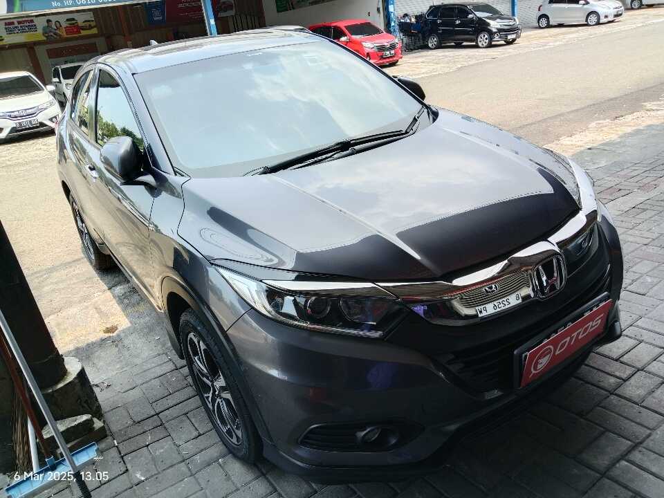 2020 Honda HR-V 1.5 E - Foto 1 dari 6