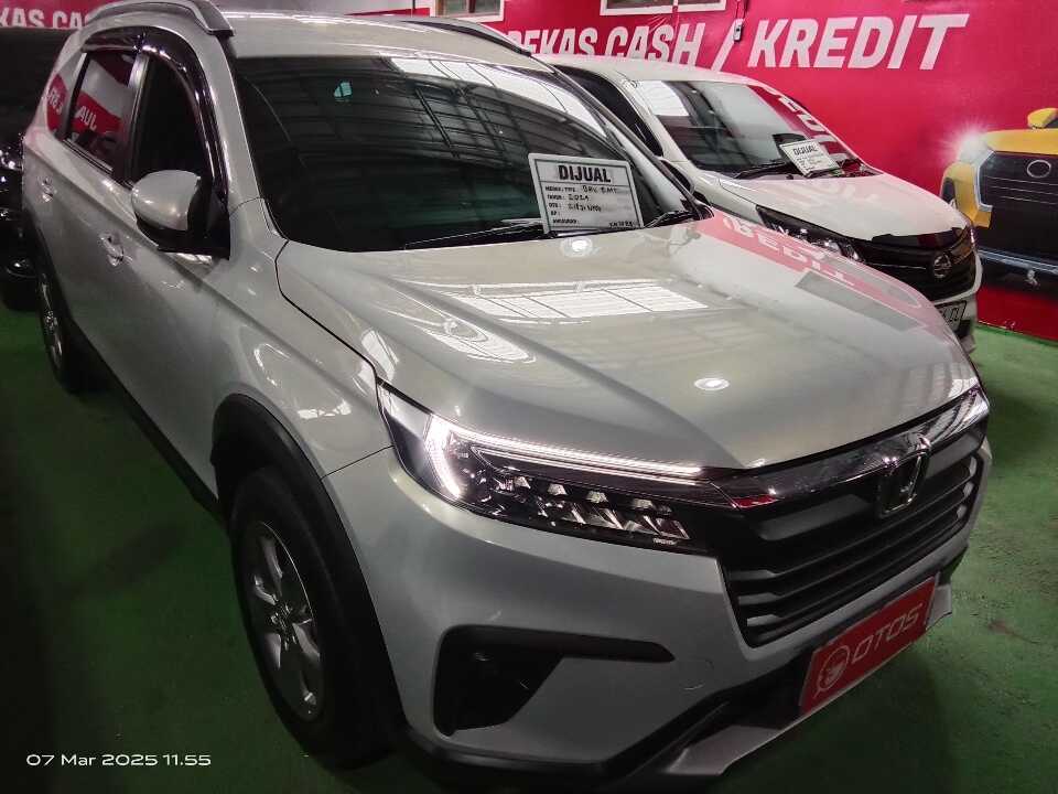 2023 Honda BR-V 1.5 E - Foto 1 dari 6