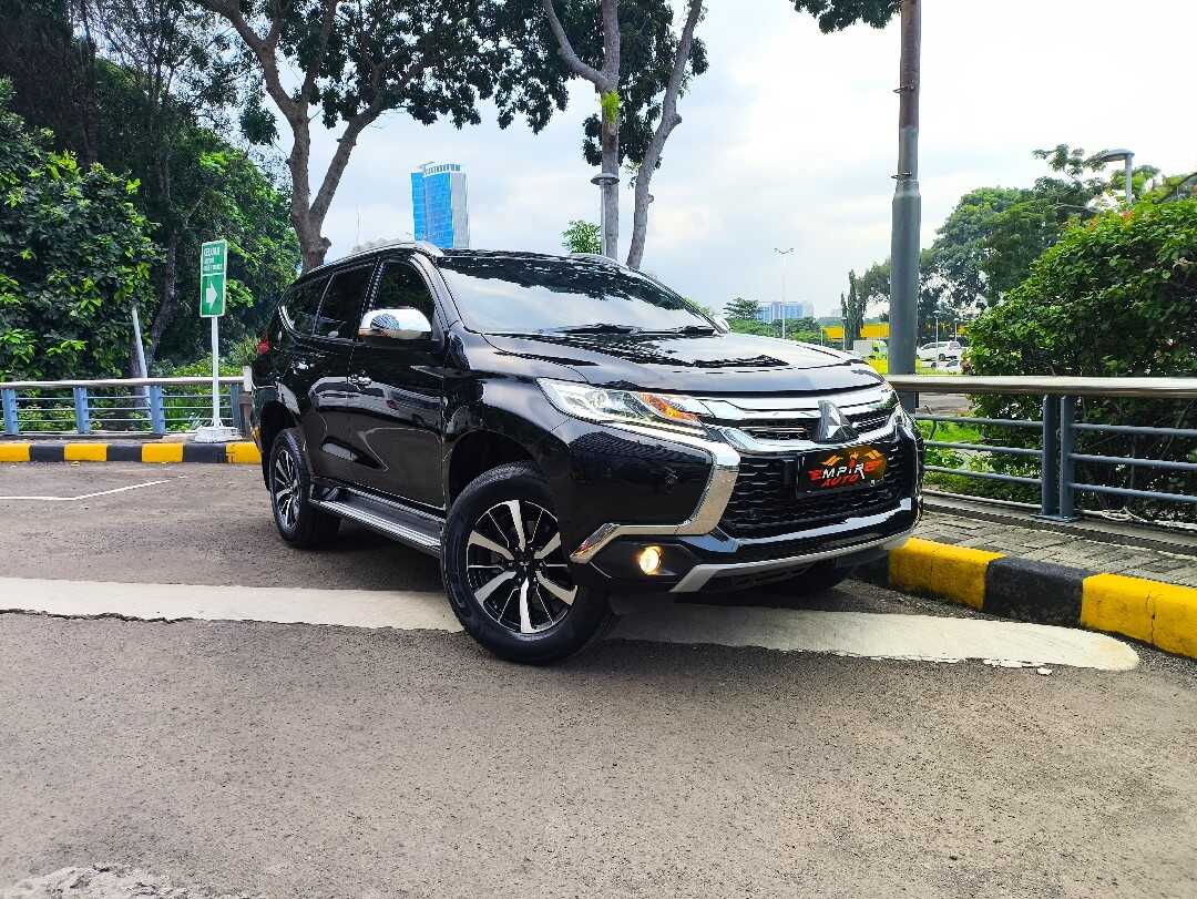 2019 Mitsubishi Pajero Sport 2.4 Dakar - Foto 1 dari 10