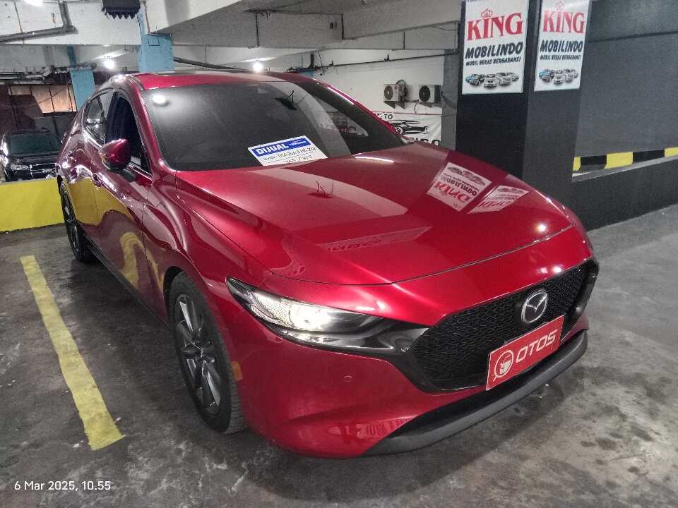 2020 Mazda 3 2.0 Skyactive-G Hatchback - Foto 1 dari 6