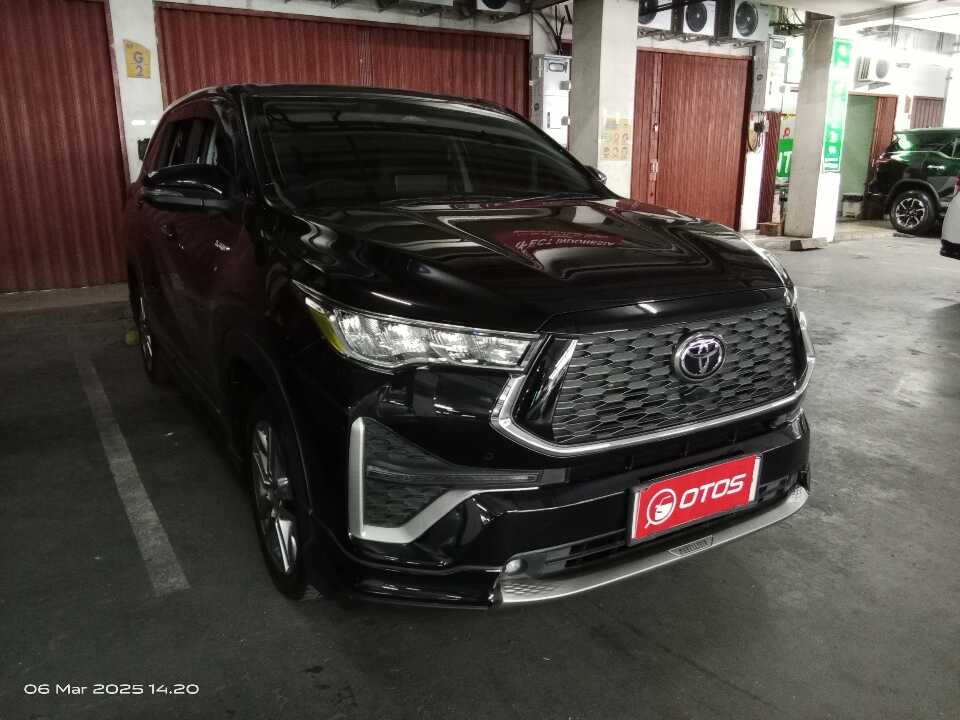 2023 Toyota Kijang Innova 2.0 Zenix Q HV CVT TSS