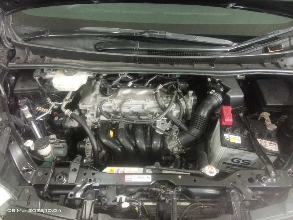 Foto Mobil Bekas Mesin Toyota Voxy 2.0 tahun 2018