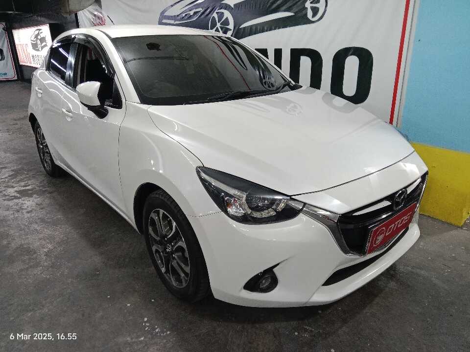 2015 Mazda 2 1.5 Skyactiv - Foto 1 dari 6