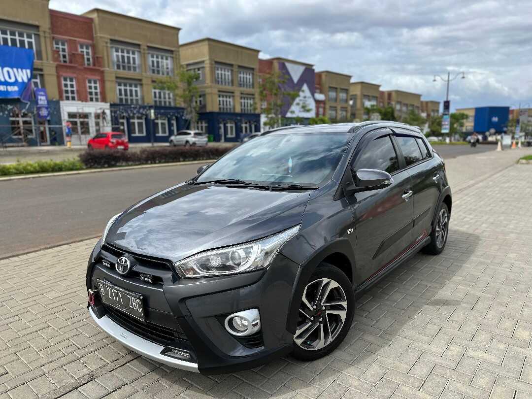 2016 Toyota Yaris 1.5 S - Foto 1 dari 10