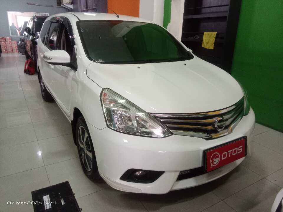2016 Nissan Grand Livina 1.5 XV - Foto 1 dari 6