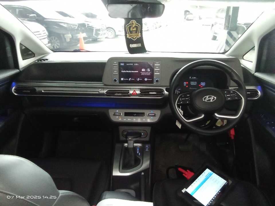 Foto Mobil Bekas Dashboard Hyundai Stargazer 1.5 Prime tahun 2022