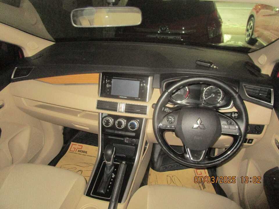 Foto Mobil Bekas Dashboard Mitsubishi Xpander 1.5 Ultimate tahun 2019