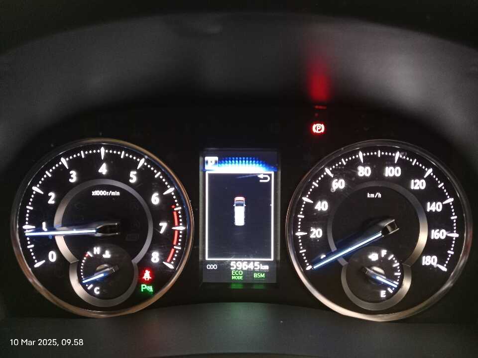 Foto Mobil Bekas Odometer Toyota Alphard 2.5 G tahun 2019