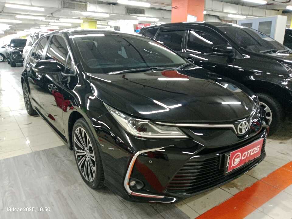 2020 Toyota Corolla Altis 1.8 V - Foto 1 dari 6
