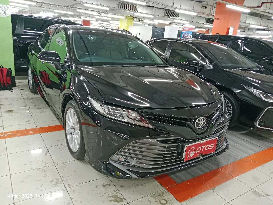 2019 Toyota Camry 2.5 V