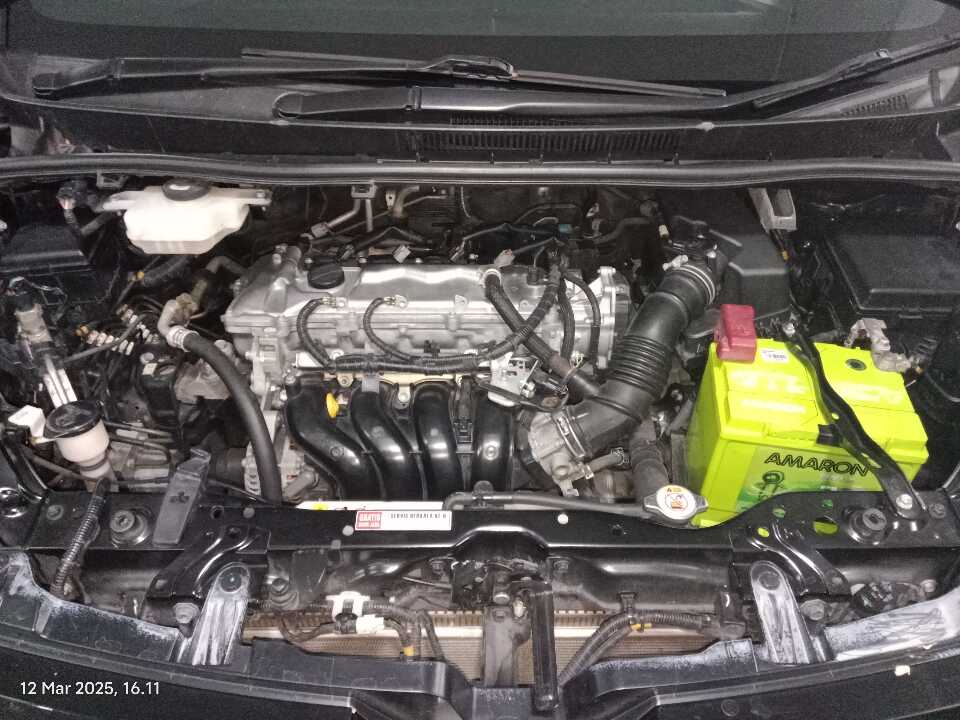 Foto Mobil Bekas Mesin Toyota Voxy 2.0 tahun 2018