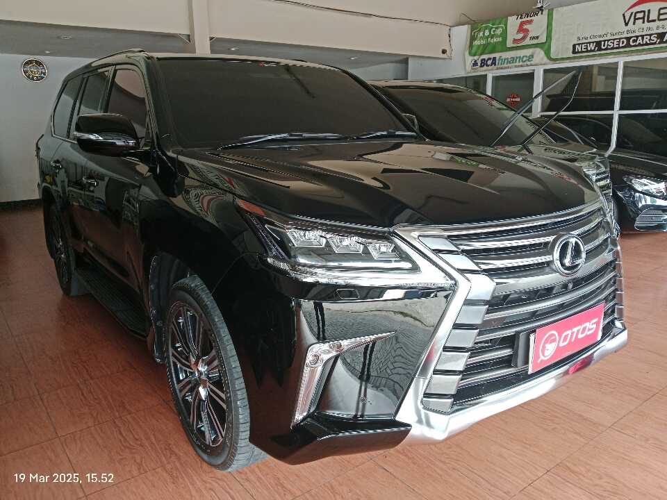 2018 Lexus LX 570 5.7 - Foto 1 dari 6