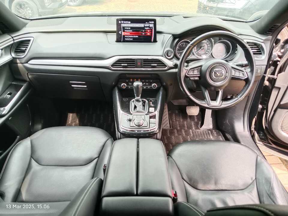 Foto Mobil Bekas Dashboard Mazda CX-9 2.5 tahun 2021
