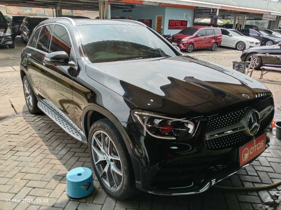 2019 Mercedes-Benz GLC200 2.0 - Foto 1 dari 6