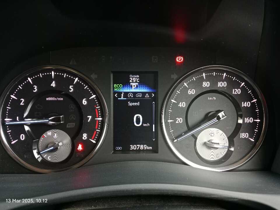Foto Mobil Bekas Odometer Toyota Alphard 2.5 G tahun 2017