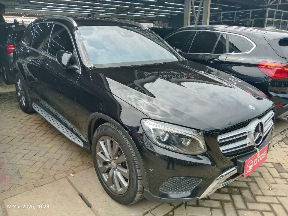 2016 Mercedes-Benz GLC250 2.0 - Foto 1 dari 6