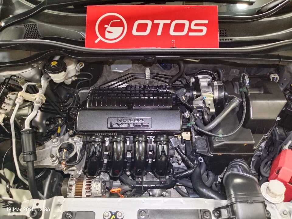 Foto Mobil Bekas Mesin Honda HR-V 1.5 E tahun 2021